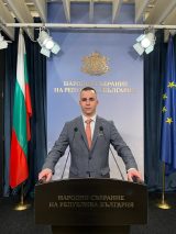 Бунт в ГЕРБ! Над 50 активни членове напускат младежката структура