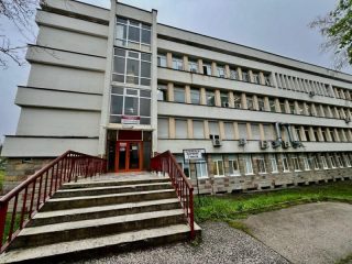 13 специализанти работят във врачанската болница