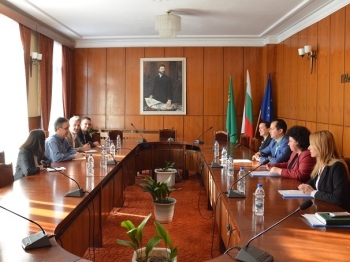 ����� ������� �� ������ � ������������� �� ���������� �����