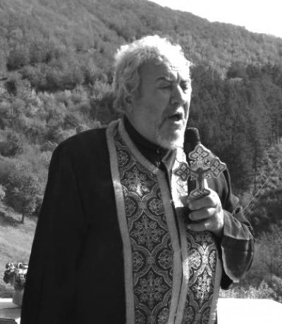In memoriam:      