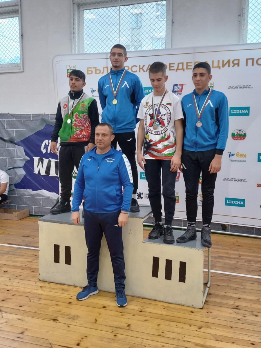 Оряховски борец със сребро от републиканско във Враца /СНИМКИ/