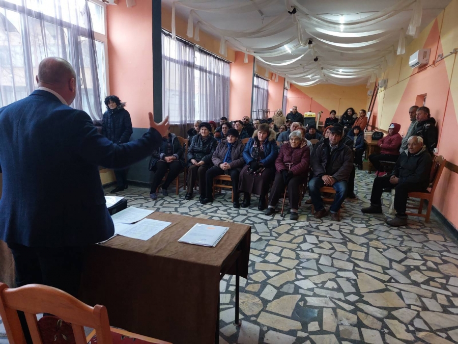 ������ � �������� ������ ������� �� ���� ����� �� �������  