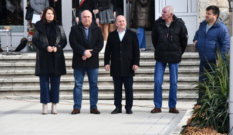 ���. ���� �������: ������ �� ����� ������������� �����