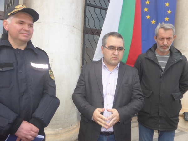 Сензация! Обраният инкасо автомобил бил оставен отключен с близо милион вътре