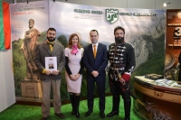 �������� ������ ����� �� ����� ��� ��������� � ��� �����