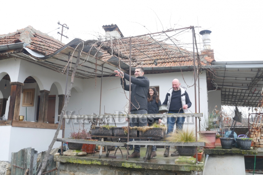 ������� ����������� �������� ��� 100-������� ����