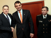 ���������� ��� 25 ������ ��� �����   