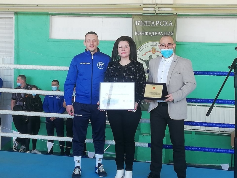 ������ �������� �������� ����� ���������� �� ������� � ��������