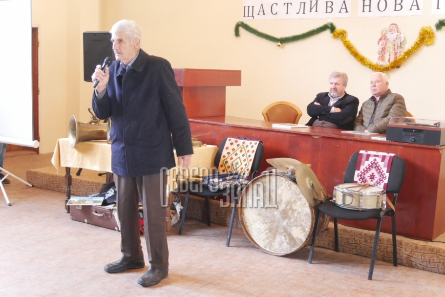 Тодор Павлов от Бели мел отправи и музикален поздрав към присъстващите