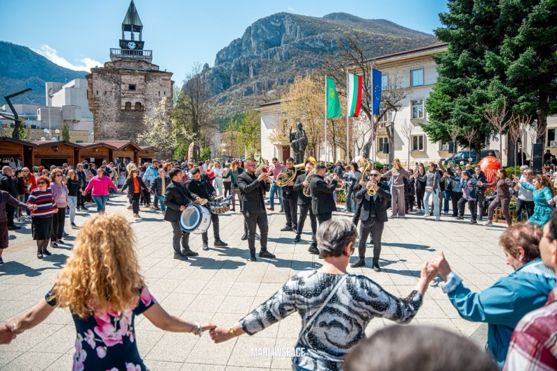 ����� �������� �������� � ������ � ����� ��������