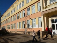 Търсят фирма за ремонта на училище „Васил Кънчов”