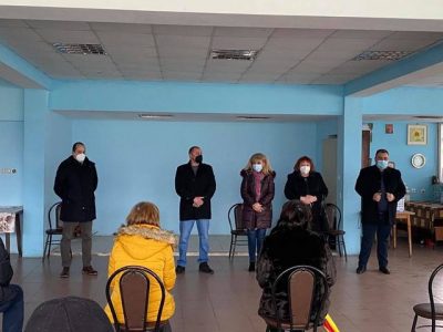 Петя Аврамова и Калин Каменов се срещнаха с жители на Нефела и Кулата