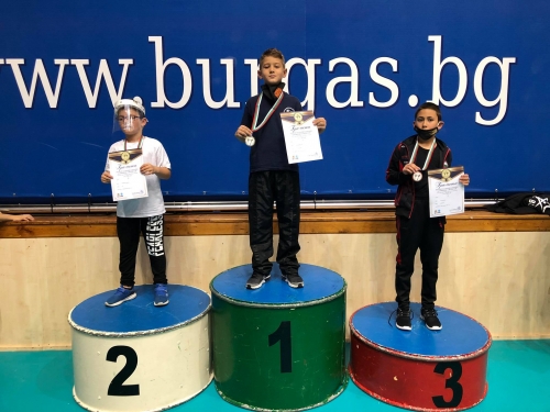 Силно представяне за Козлодуйските кикбоксьори