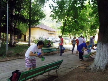Активистите на ГЕРБ разкрасиха Бистрец