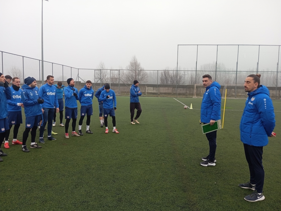 Монтана започна с трима нови