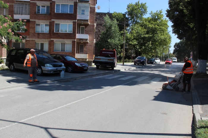 Ограничават скоростта в Козлодуй с още легнали полицаи