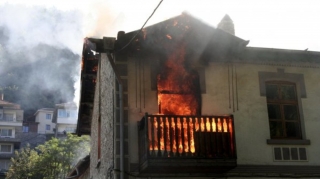 Пожар изпепели къща във Врачанско
