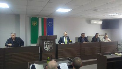 Кметът Каменов ще осигури средства за шоуто.