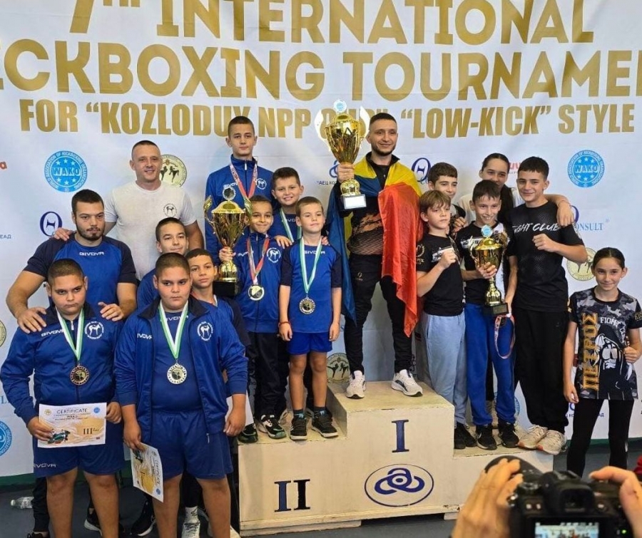 325 кикбоксьори събра международния турнир в Козлодуй