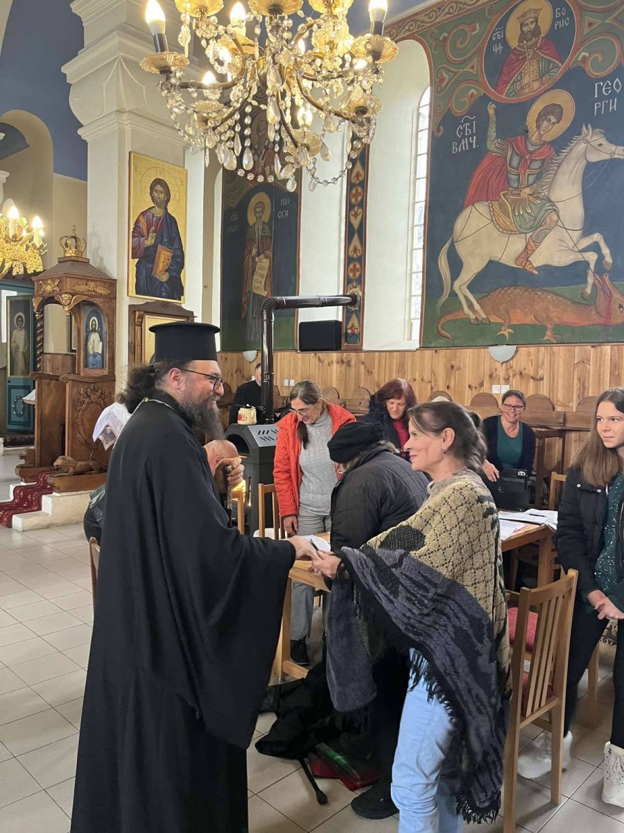 Курсове за църковно пеене предизвикаха голям интерес във Видин и Вършец