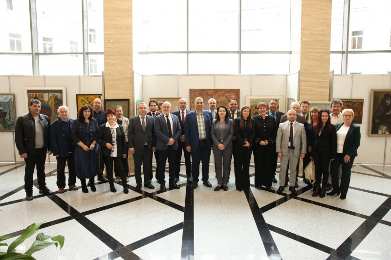 Музеят в Лом чества годишнина с изложба в Народното събрание