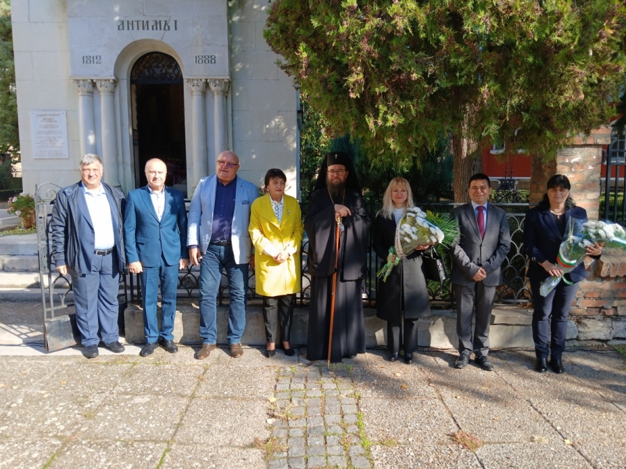 Община Видин отбеляза тържествено Деня на народните будители