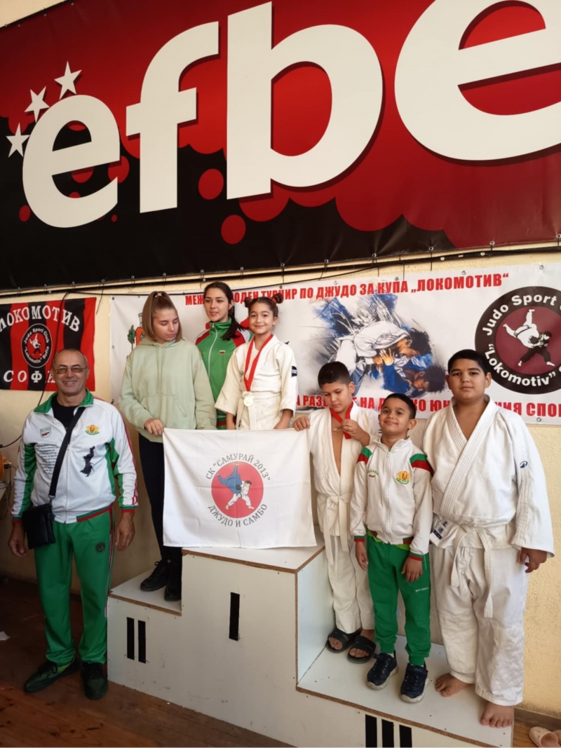 Поредно силно представяне за белослатинските самураи