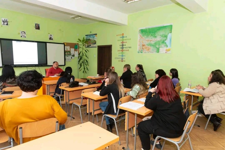 Обучиха учители от Врачанско да разпознават травма и насилие