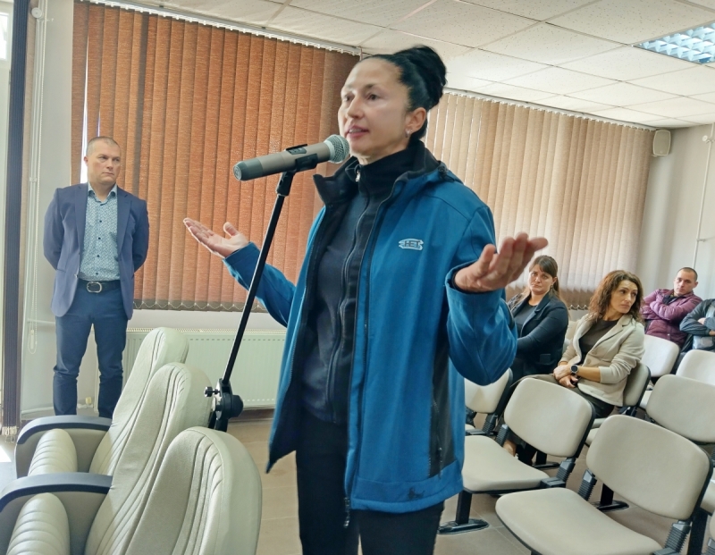 Продължава бунтът на граждани срещу Калинкина и кучетата и