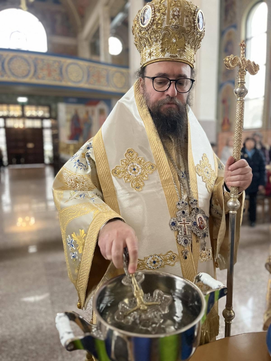 Митрополит Пахомий възглави литургия в храм “Св. Дух” в Монтана