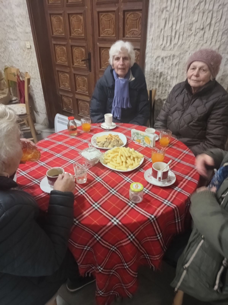 Бабите в Чипровци отбелязаха деня на родилната помощ