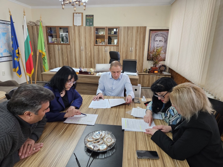 Берковица подписа нов Колективен трудов договор за образованието