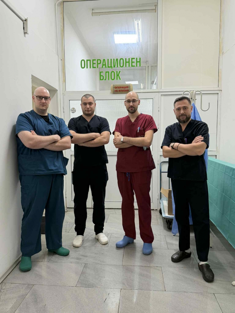 Лекари дариха кръв и дадоха личен пример за човечност