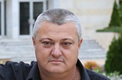 Кметът Тодор Алексиев е радетел за оживяването на храма.