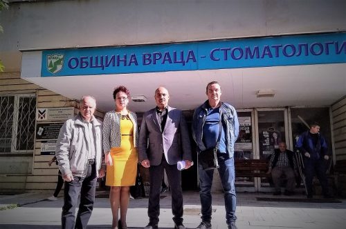 Красимир Богданов посети зъботехническата лаборатория