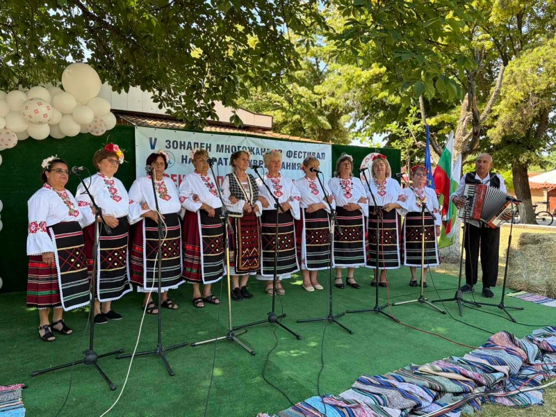 Самодейци от Северозапада пяха и танцуваха в Бреница