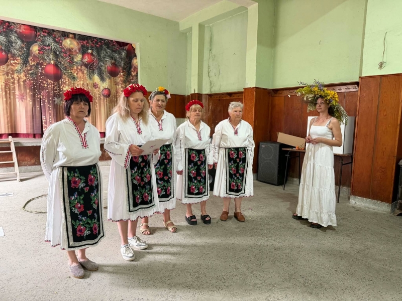 Отбелязаха Еньовден в Дълги дел