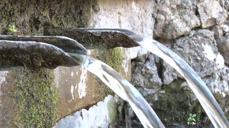 Внимание! Водата от чешмите край река Лева е опасна