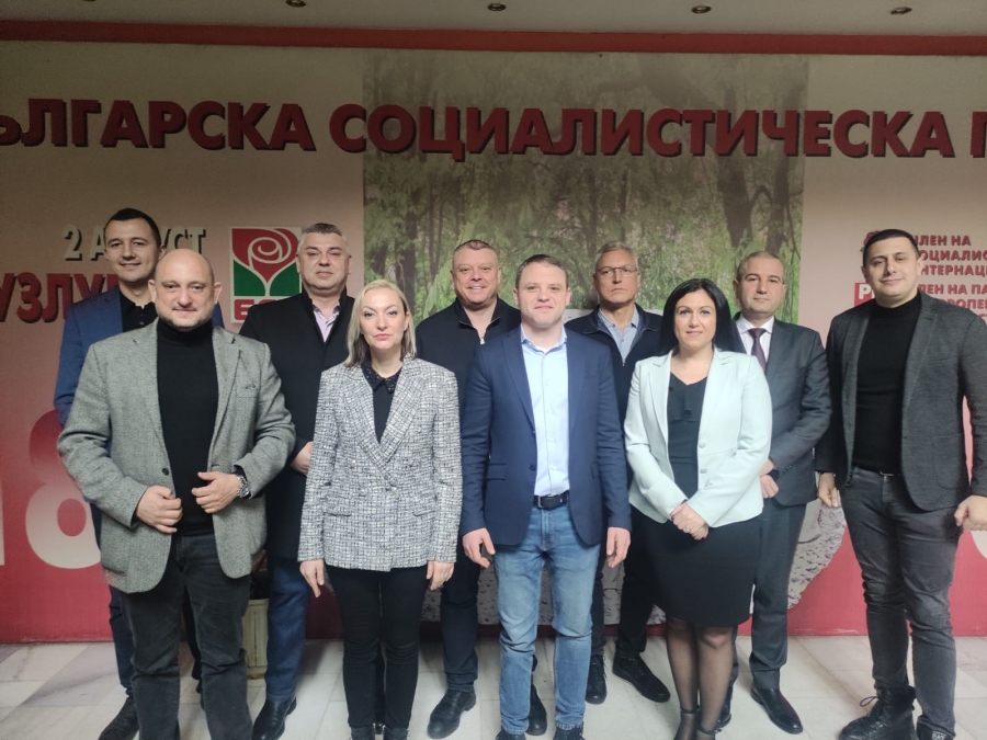 Вижте част от водачите на листи на БСП за парламентарните избори