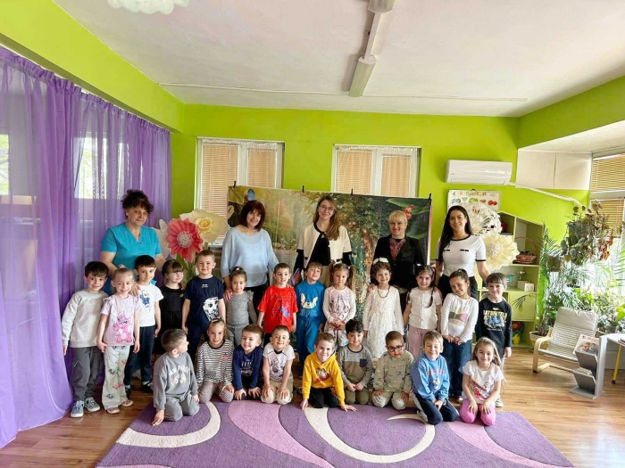 ДГ „Вълшебница“ се включи в Маратон на четенето