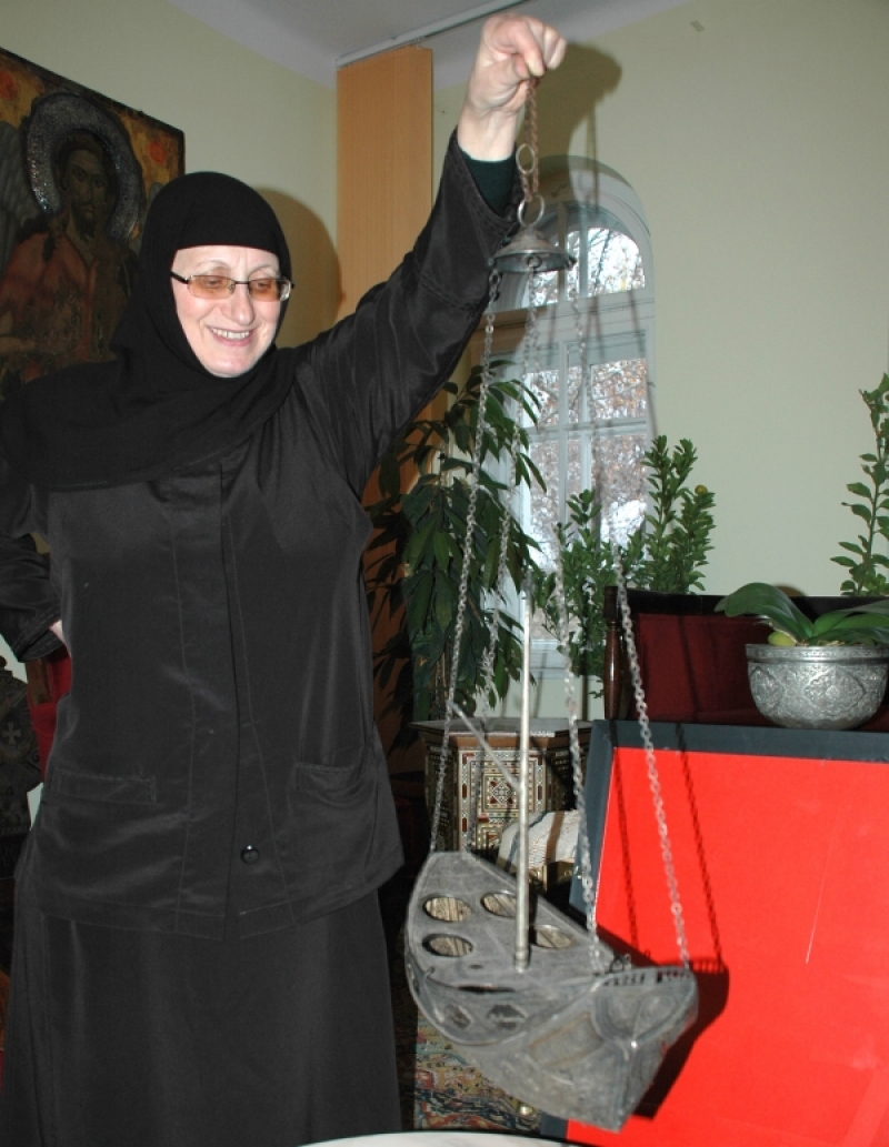 За Никулден палят уникално кандило във формата на кораб от 1872 г.