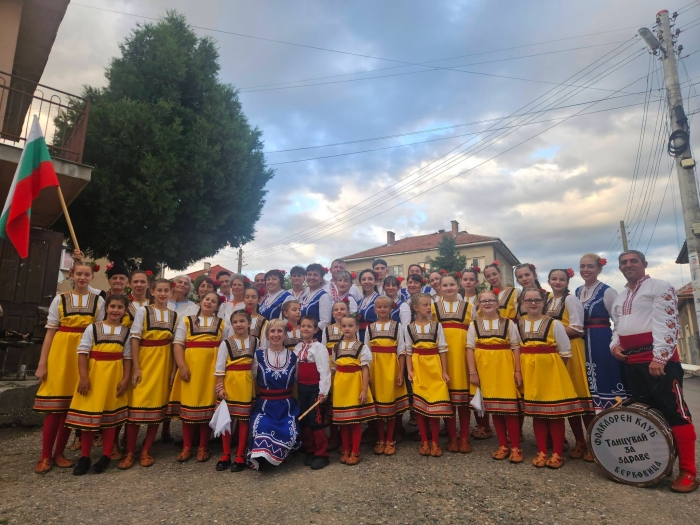 Фолклорен празник обедини жители и потомци на Слатина