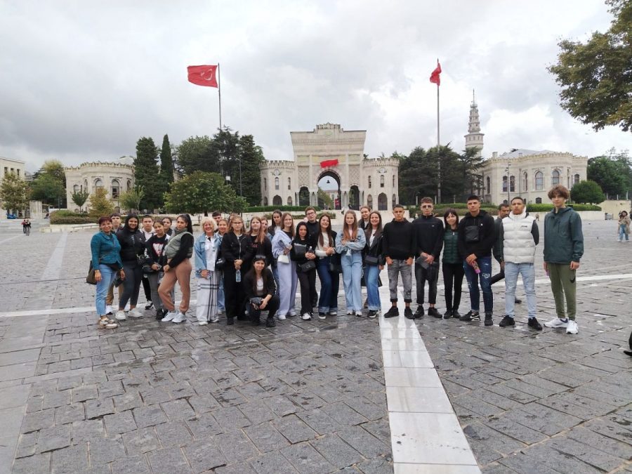 Алековци трупат професионален опит в Бодрум по „Еразъм+“