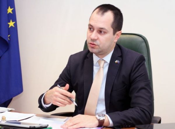 Калин Каменов става лектор във ВУЗ