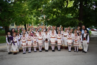 Впечатляващ фолклорен концерт представиха във Враца