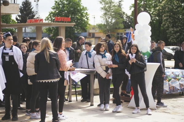 Голям интерес към Панорамата на образованието в Мездра