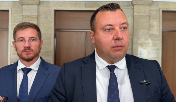 Петър Петров: “Кошница с грижа” или “Кошница с обещания”, пита “Възраждане”