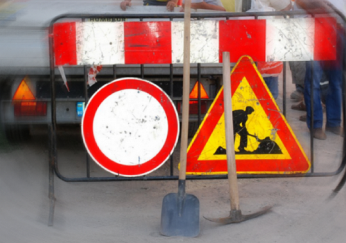 Ремонти ограничиха движението в района на Оходен