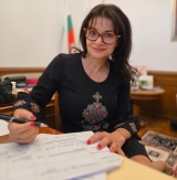 Росица Кирова: Магистралата от Бела до Ружинци ще е готова през юни догодина