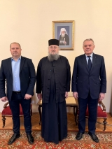 Румен Петков и Иван Иванов получиха благословия от Врачанския митрополит и дариха книги